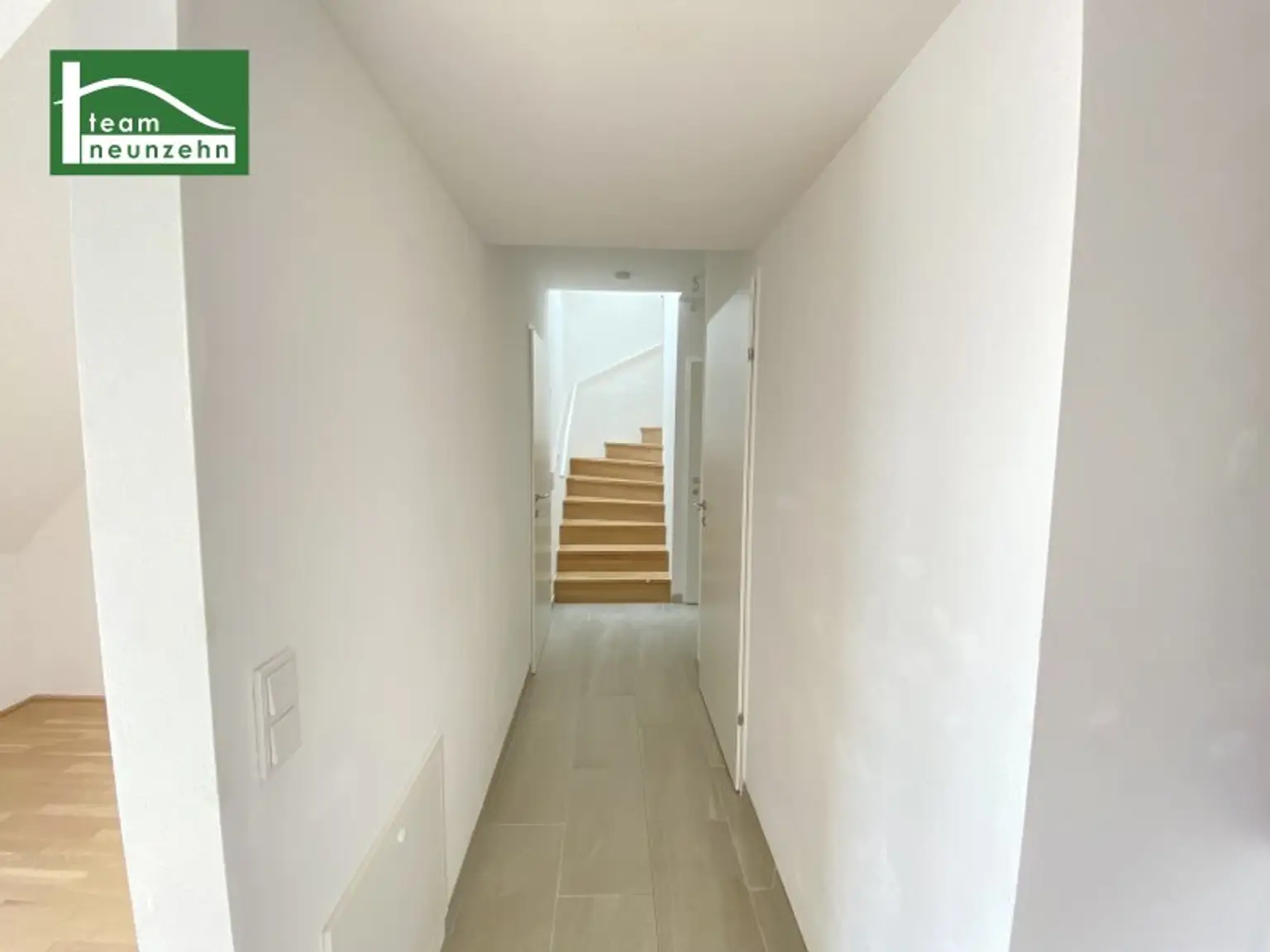 Klimatisierte Maisonette mit Dachterrasse in top Lage nahe U6, Millennium City und Donau! WG-geeignet!