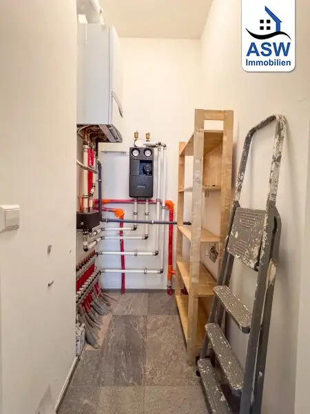 Perfekte Lage!! Top-moderne Altbauwohnung mit Balkon und Sauna in der Hauptstraße
