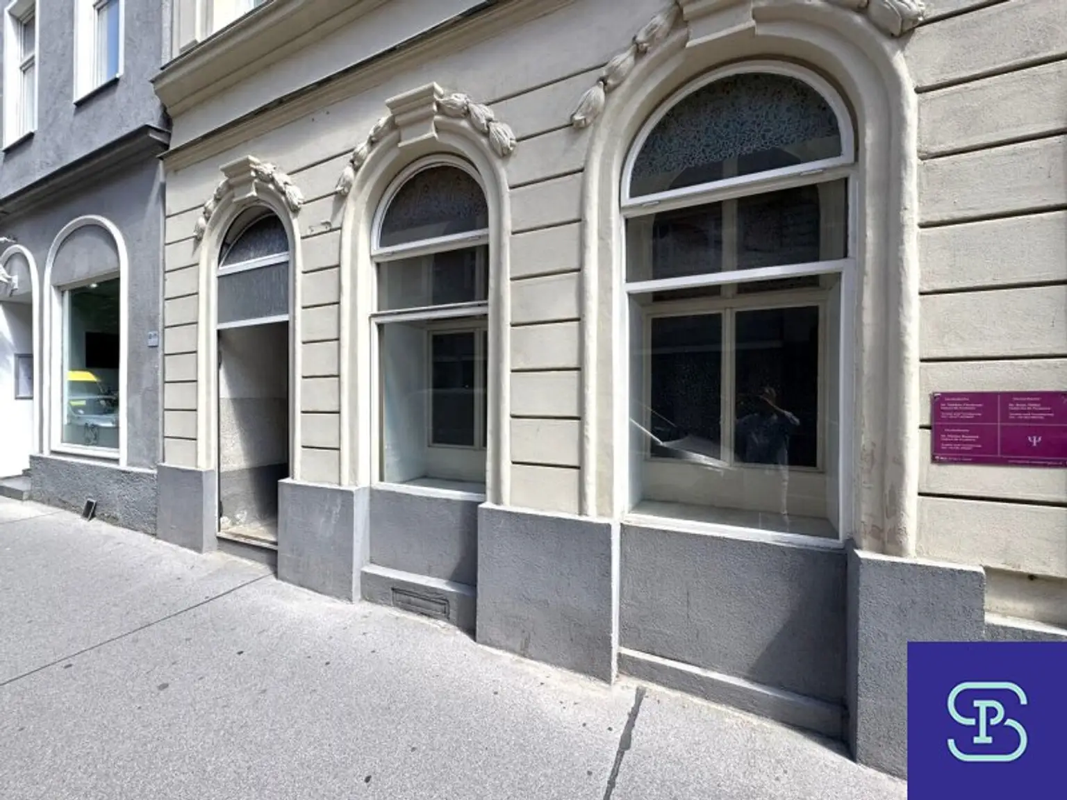 Mariahilfer Straße-Nähe: 55m² Geschäfts- oder Bürolokal zu mieten - 1060 Wien