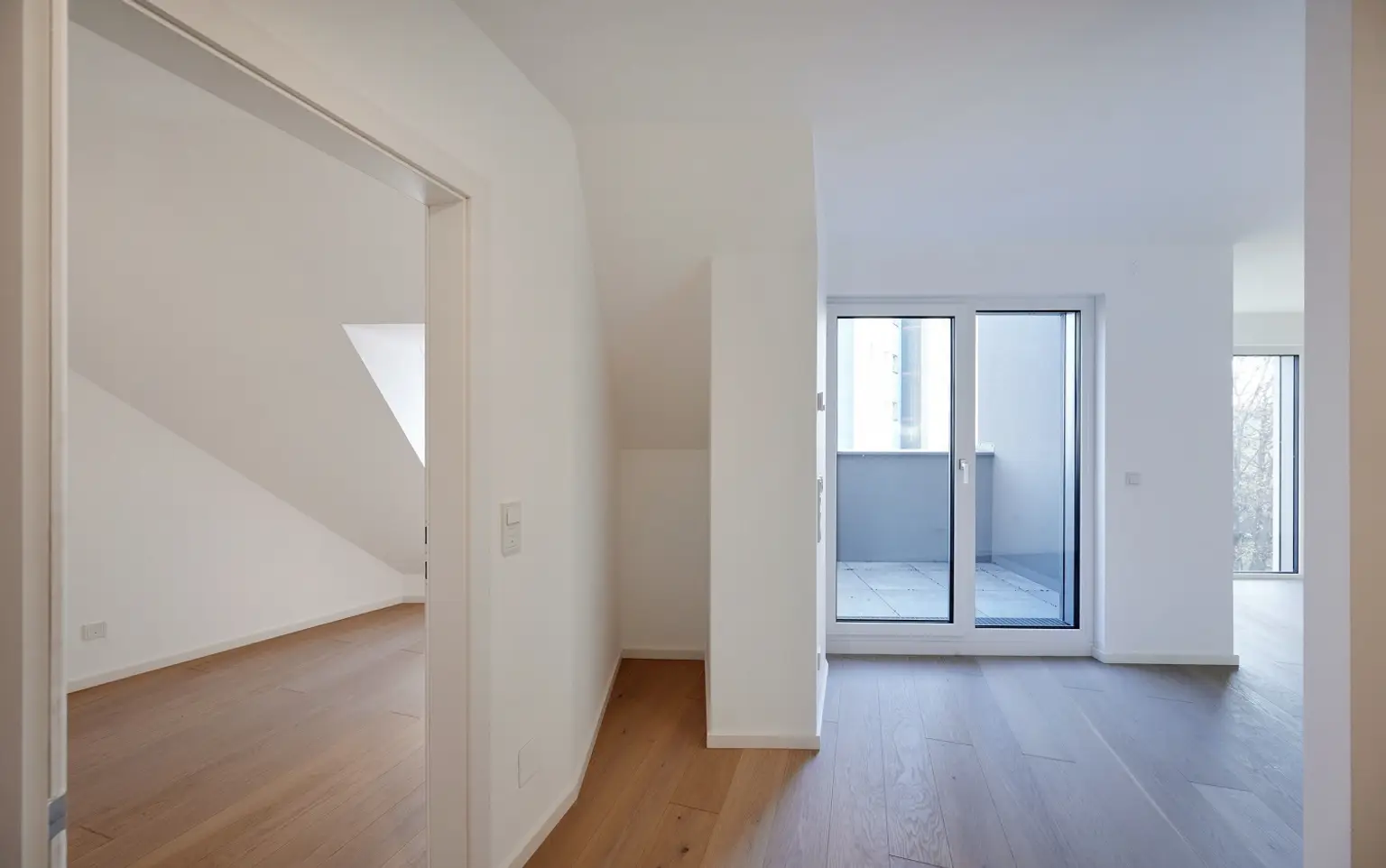 Ihr neuer Rückzugsort: 4-Zimmer-Terrassenwohnung nahe der Donau!