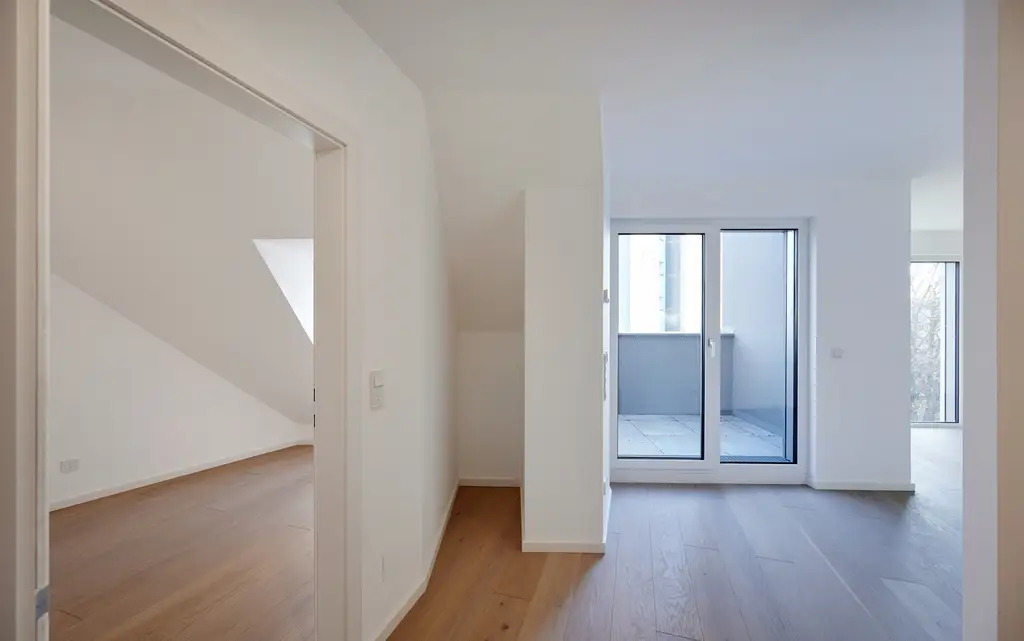 Ihr neuer Rückzugsort: 4-Zimmer-Terrassenwohnung nahe der Donau!