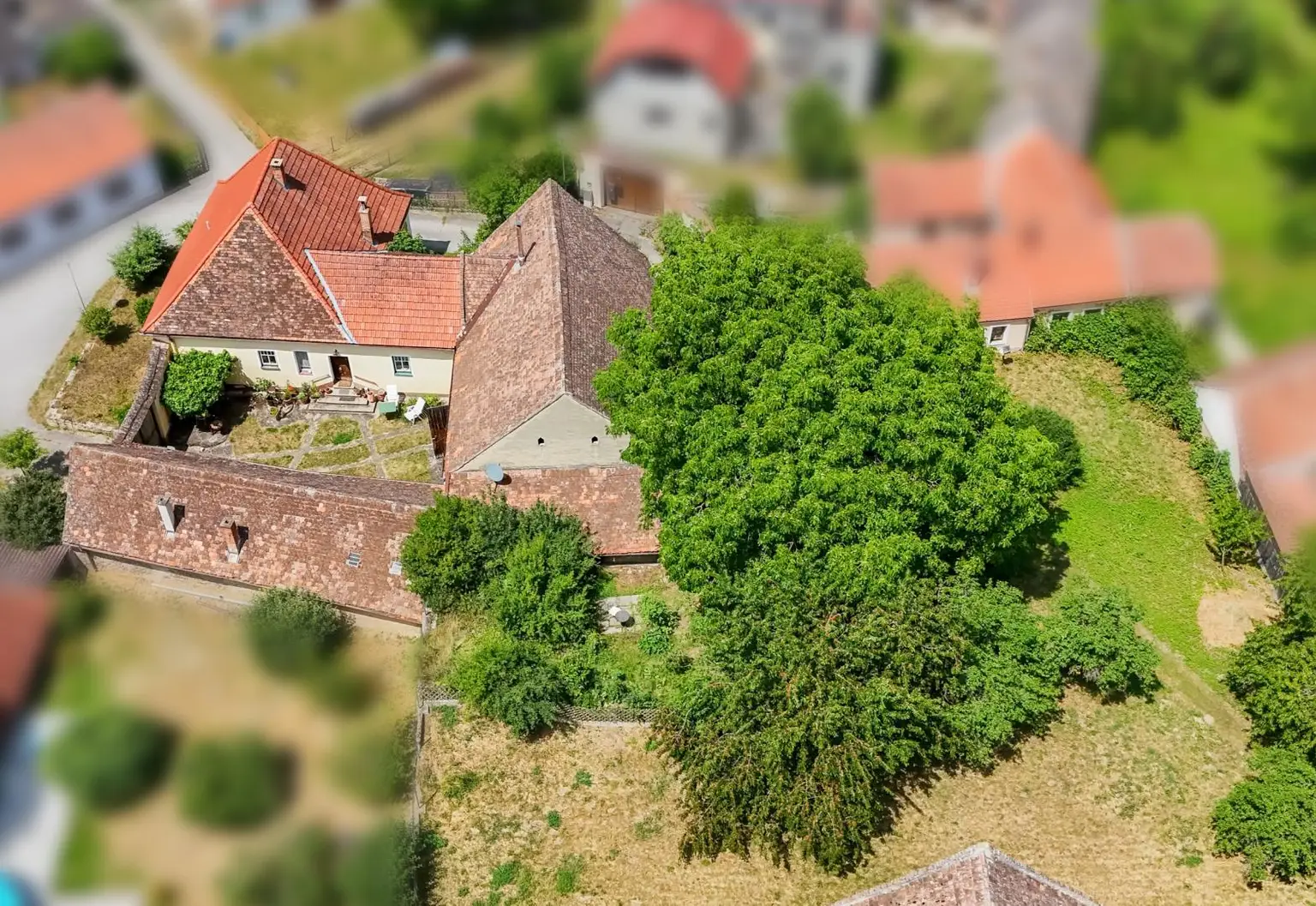 Landhaus mit Charakter - unverdorben und pur -  für Liebhaber historischer Bausubstanz!
