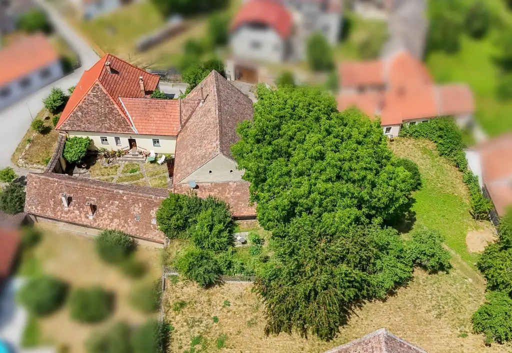 Landhaus mit Charakter - unverdorben und pur -  für Liebhaber historischer Bausubstanz!