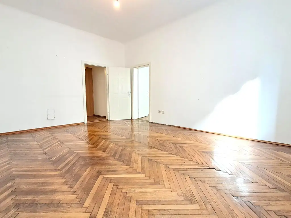 Altbau-Charme mit Potenzial – 4 Zimmer in Wien-Penzing