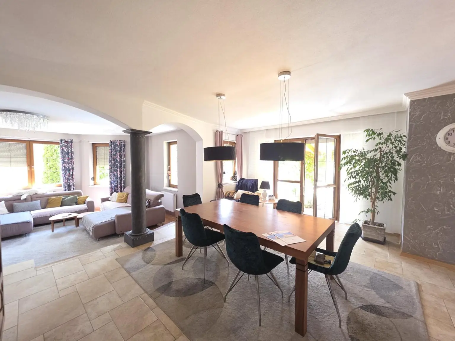 Küche mit Esszimmer
