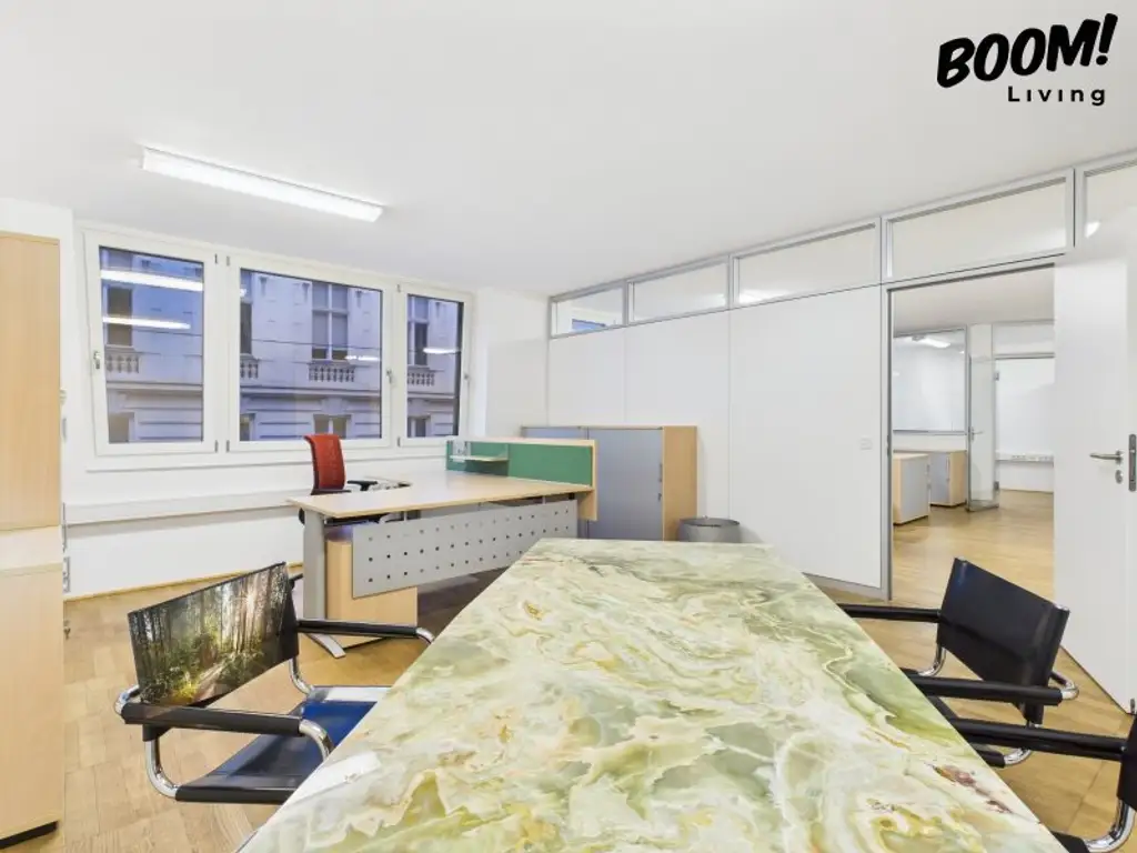 Neuwertiges Büro in 1070 Wien: 3 Zimmer, Parkett, Fußbodenheizung, Garage!