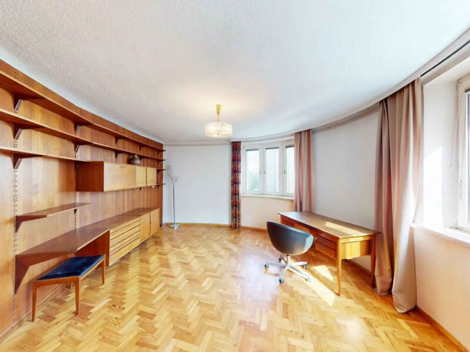Arbeitszimmer