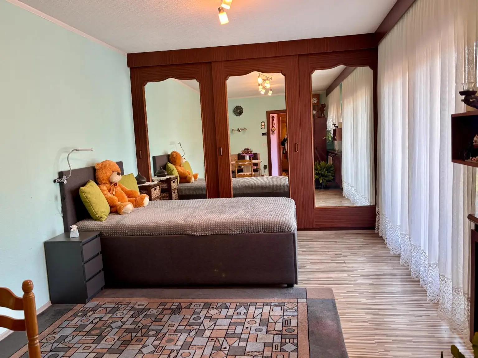 Zweite Wohneinheit Wohn- Schlafraum