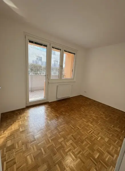 Schlafzimmer mit Sonnenloggia