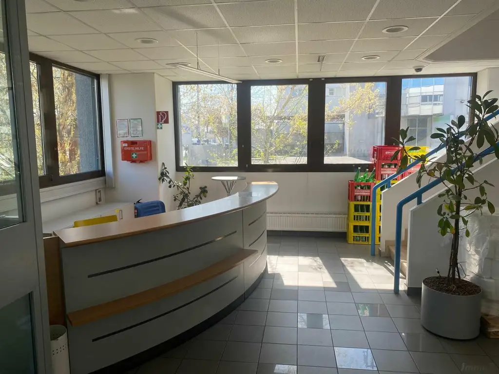 FIRMENSTANDORT-Büros in verschieden Größen oder ganze Etage in Wien 23 - gesamt 331 m²- teilbar ab ca. 23 m²
