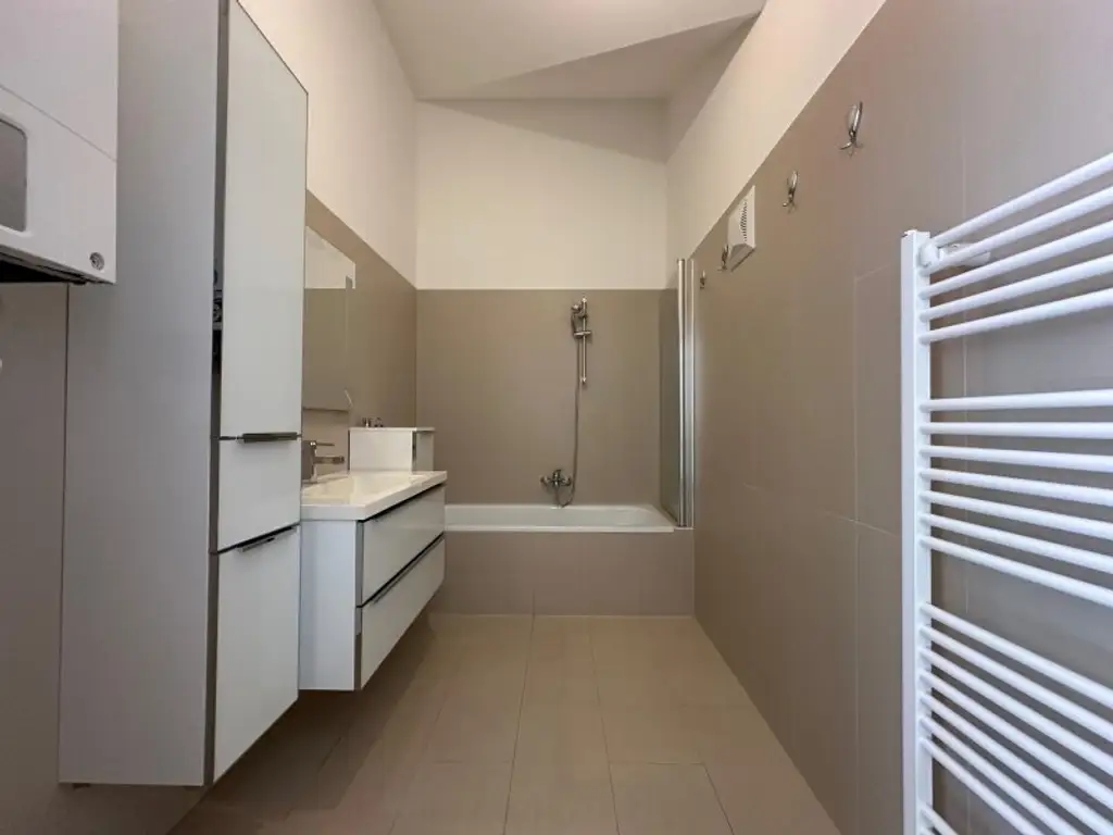 Ihr Rückzugsort über den Dächern des 10. Bezirks - Stilvolle 2 Zimmer Wohnung in Toplage von Favoriten