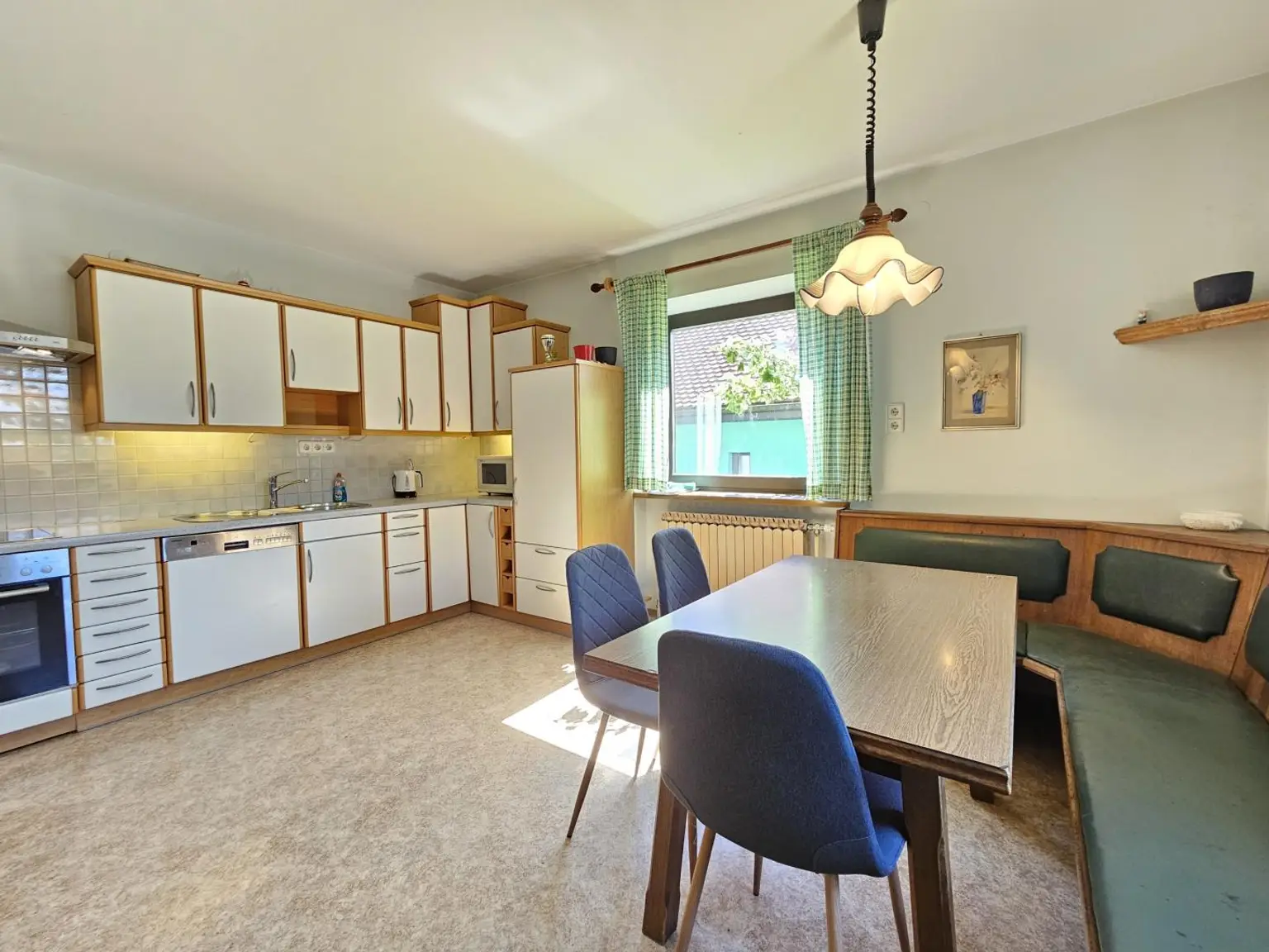 Küche mit Esszimmer EG