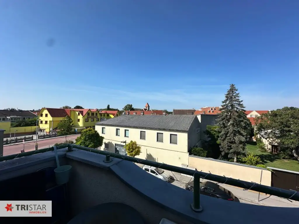 NEU I Charmante 3 Zimmer Wohnung mit 2 Balkonen in Top Lage von Himberg