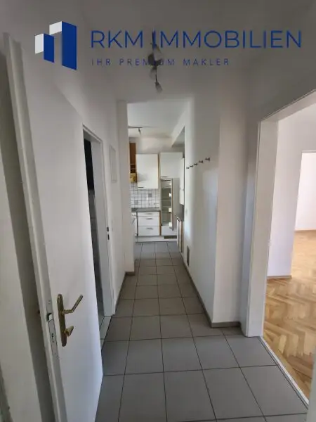 Traumhaftes Einfamilienhaus in Wien 1230: 9 Zimmer, Garten, Balkon und Garage!
