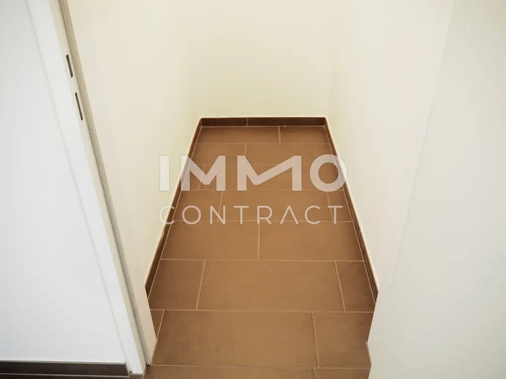 Moderne 3-Zi Wohnung in der Raimundstraße mit hofseitigem Balkon