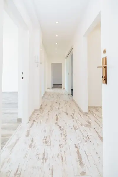 KEINE PROVISON I SONNIGE LOGGIA I KOMPLETT ERNEUERT I 3-ZIMMER-DOMIZIL I BESTE LAGE BEIM LEND I HELL & LUFTIG I RUHIGES WOHNEN I TIERFREUNDLICHES ZUHAUSE I PROJEKT WOHNEN I