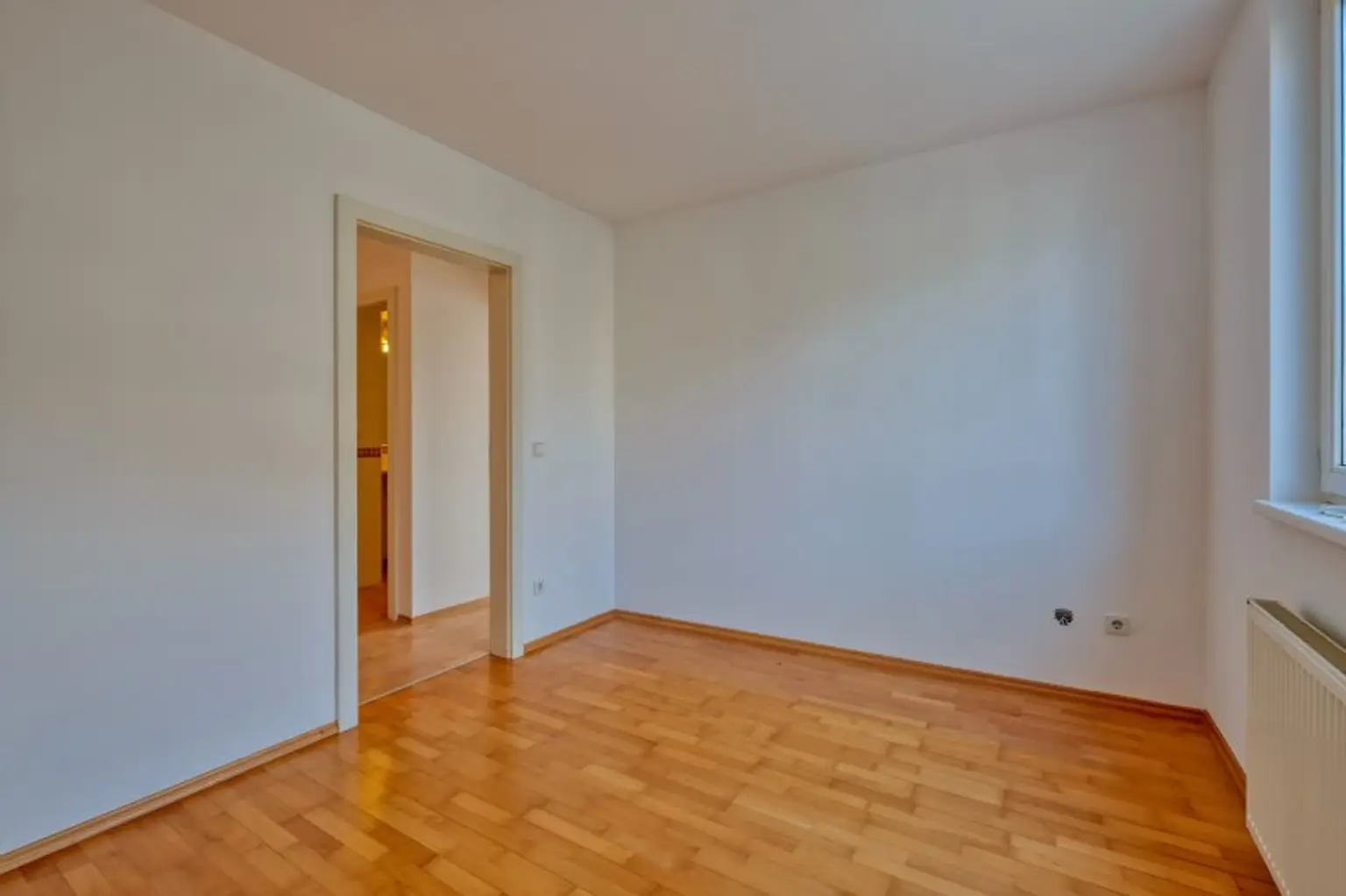 Helle Balkonwohnung nahe Grinzing!