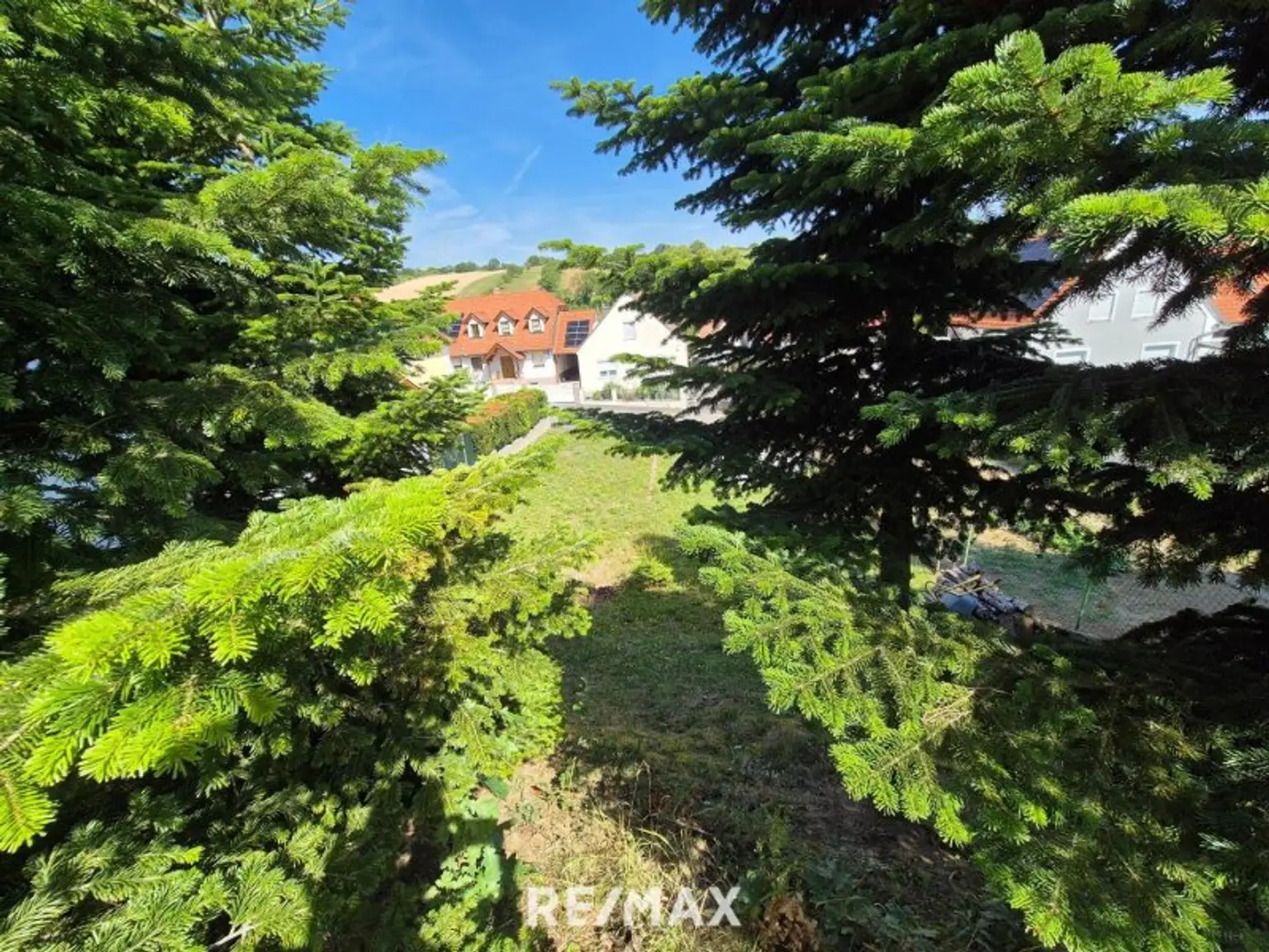 Blick vom hinteren Teil des Grunstsücks