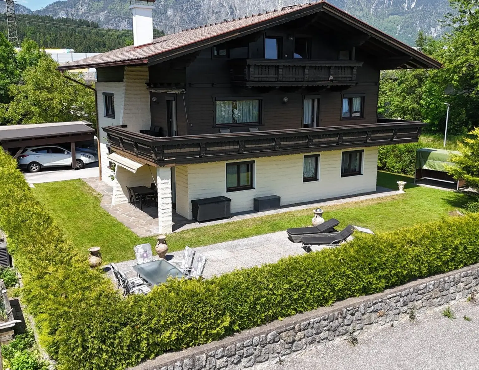 Sonnig gelegenes Mehrfamilienhaus mit großzügigem Grundstück im Herzen von Wörgl