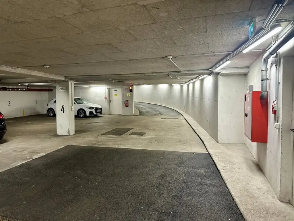 Attraktive Praxis in Mödling: 102m² plus Garagenstellplatz, top gepflegt!