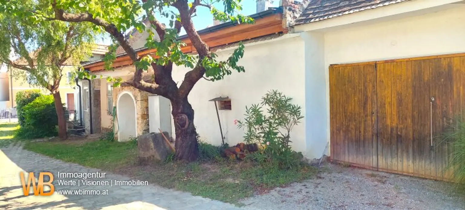 Altburgenländischer Streckhof und Lagerräume