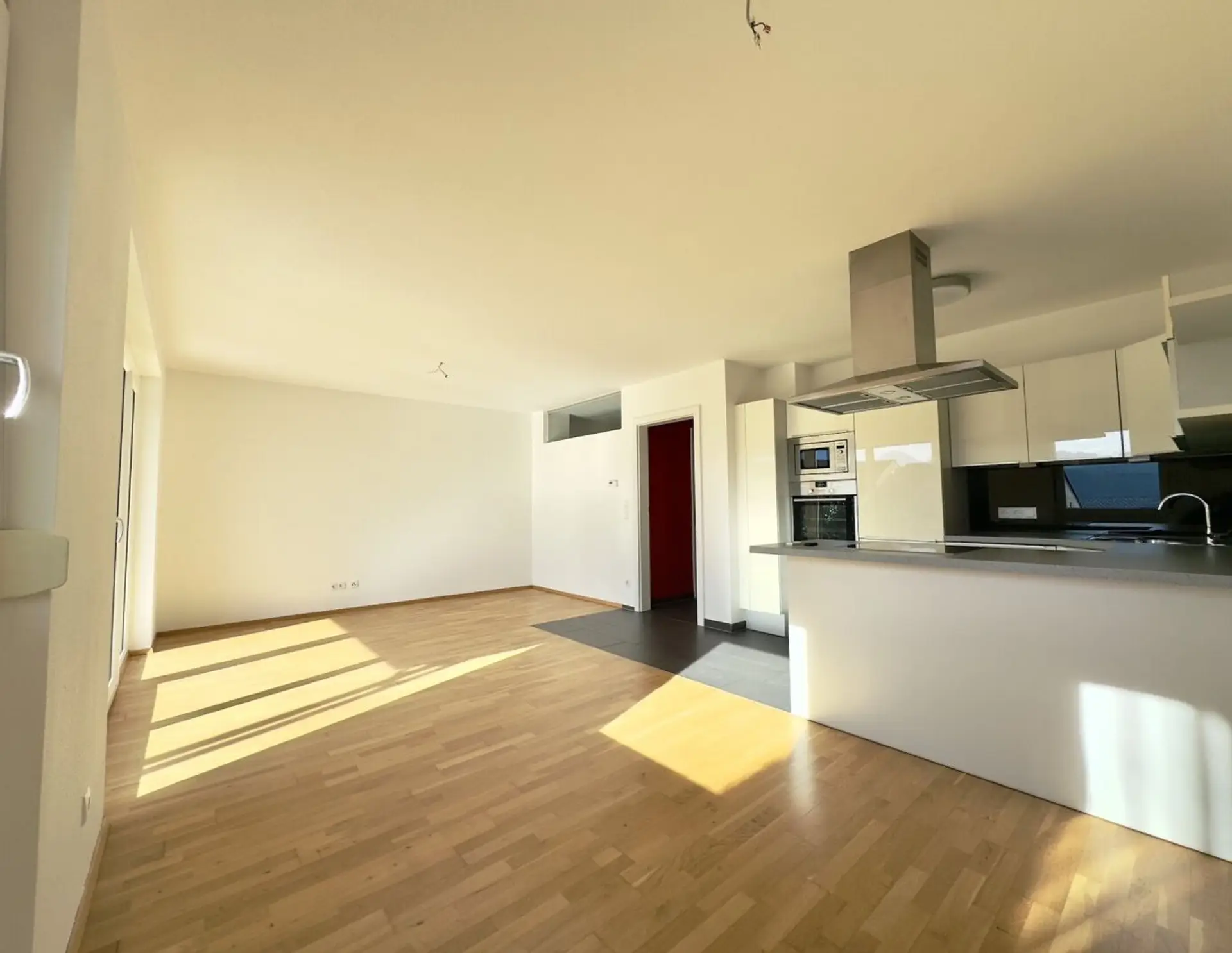 NEU - Komfortable 3-Zimmer-Wohnung mit Terrasse + Gärtchen