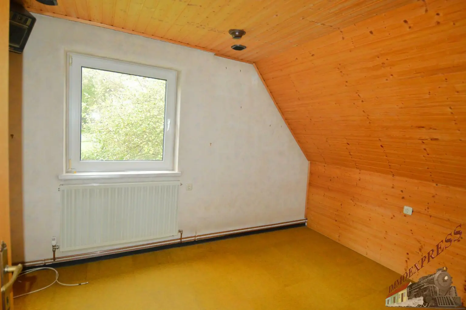Ein-/ Zweifamilienhaus auf 1.490 m² mit Einliegerwohnung und Garage - Sackgasse