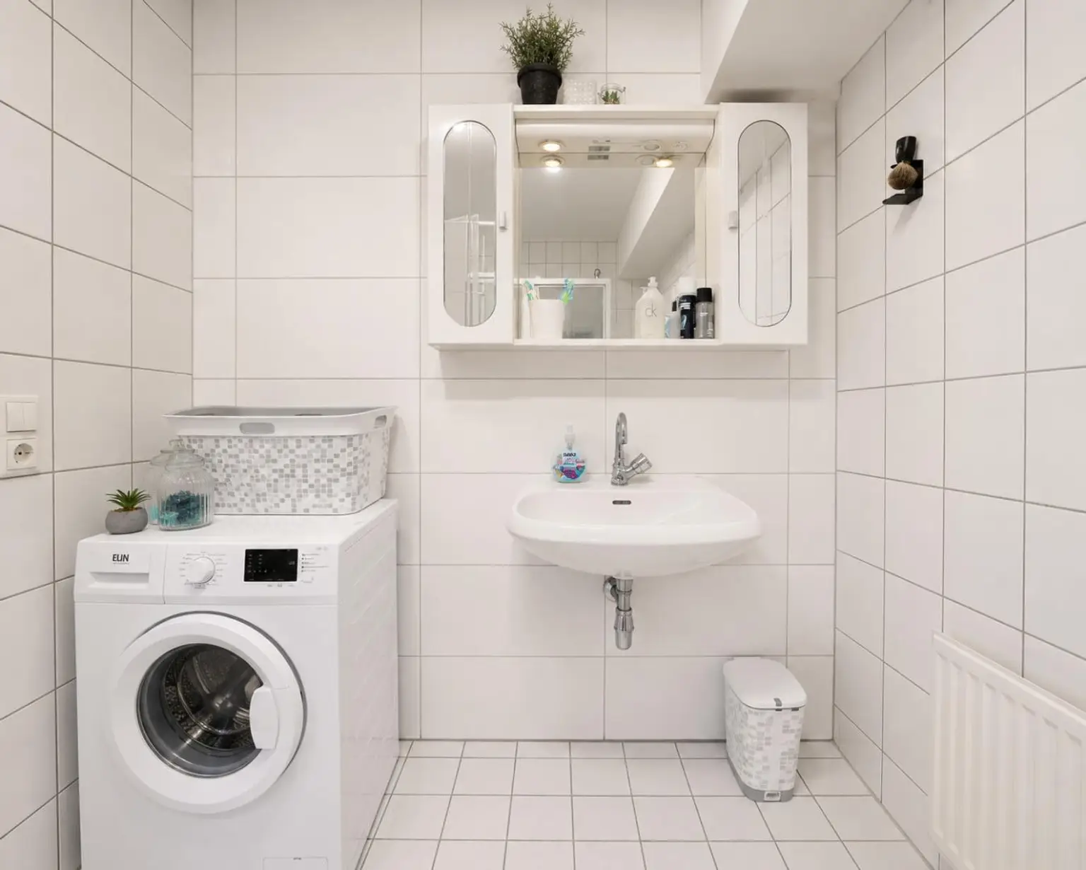 Wohnung - Badezimmer.