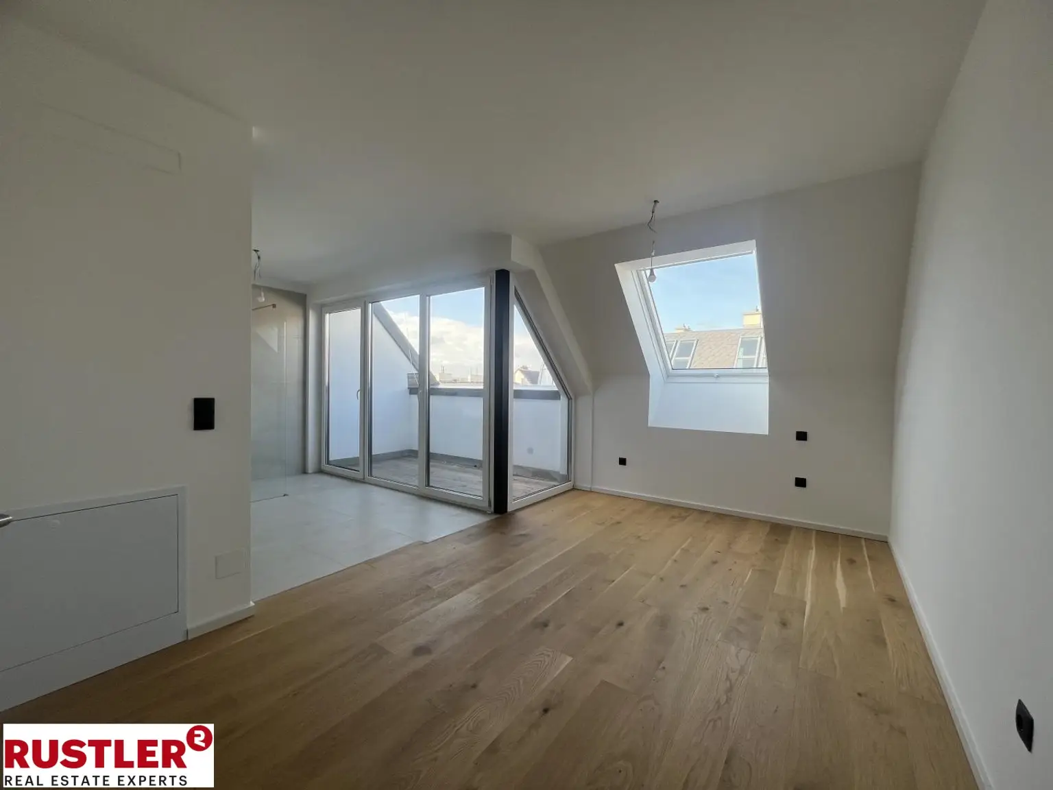 Luxus Penthouse mit sonniger Dachterrasse am Reinlpark | ERSTBEZUG