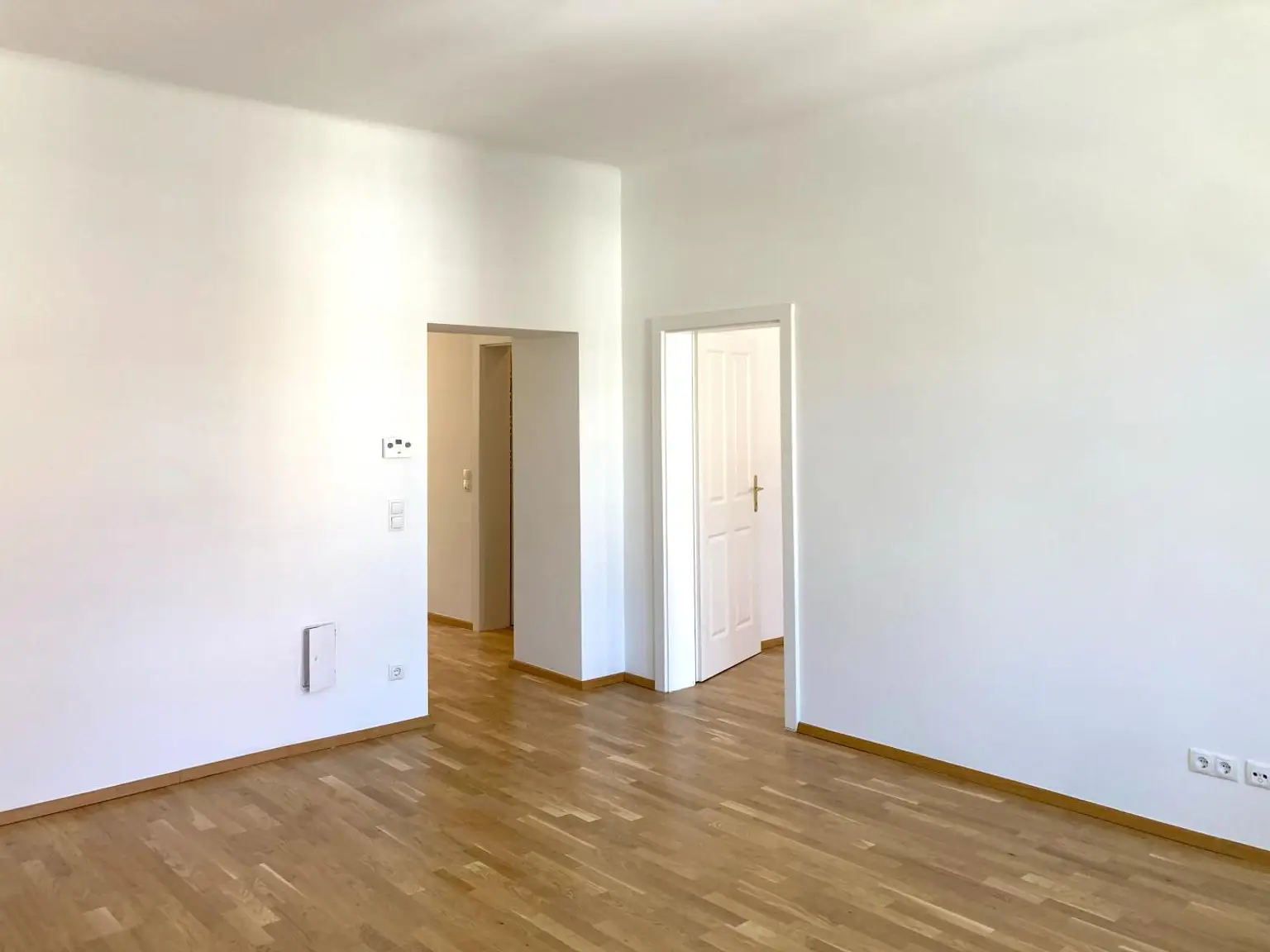 Perfekt geschnitten: Frisch sanierte 3-Zimmerwohnung in bester Lage in 1150 Wien