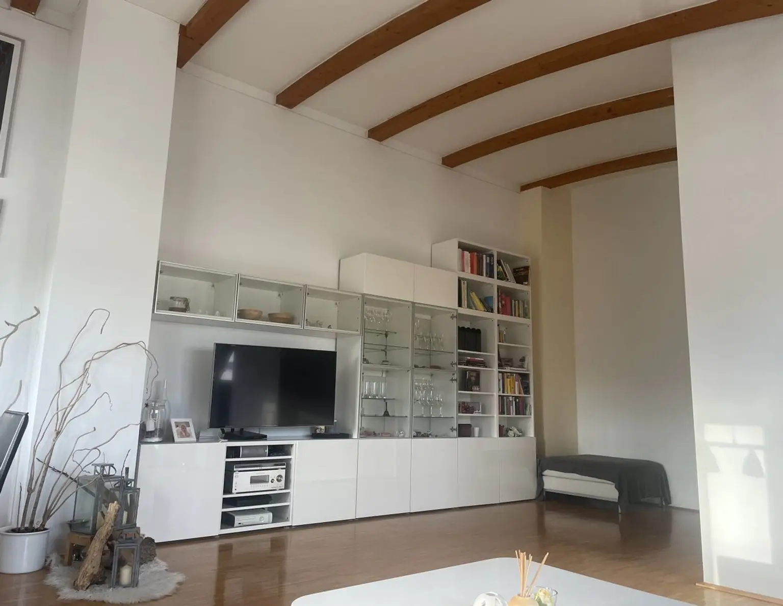 Stilvolle 4-Zimmer-Dachgeschosswohnung am Römerberg - Urbanes Wohnen auf höchstem Niveau