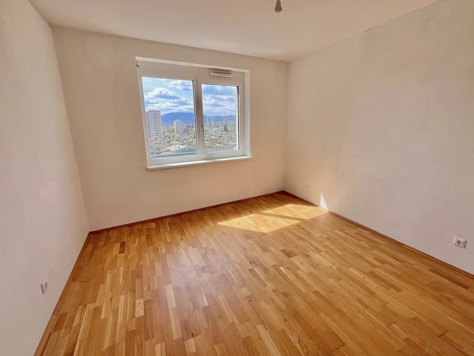 Zimmer 14,23 m²