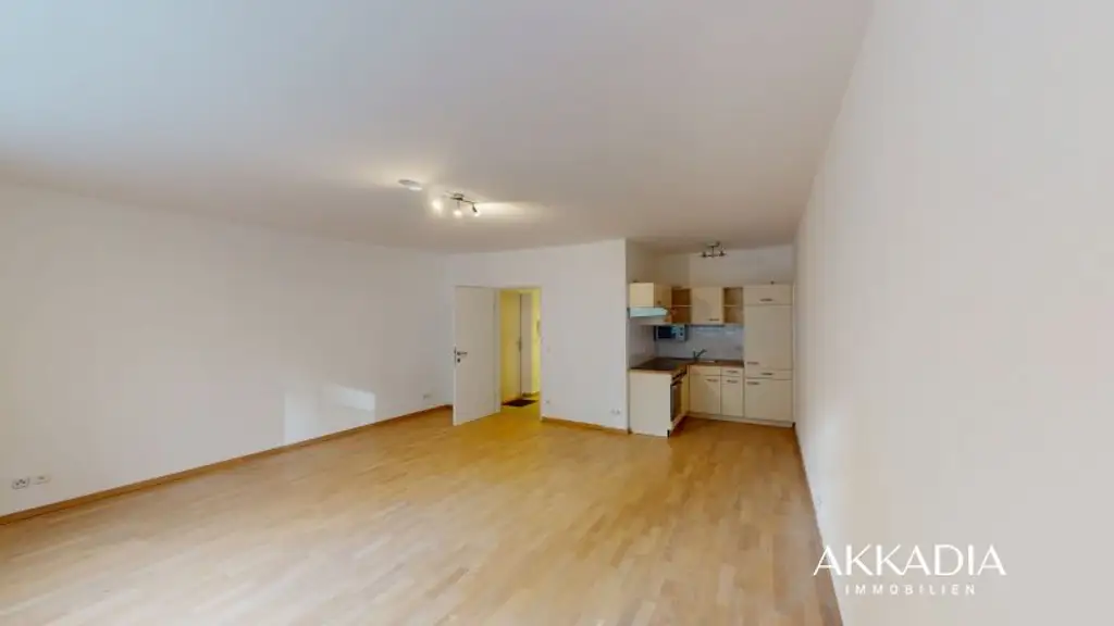 Helle 2,5-Zimmer-Wohnung im 2. Liftstock – ruhige Lage mit Grünblick & optionalem Garagenplatz