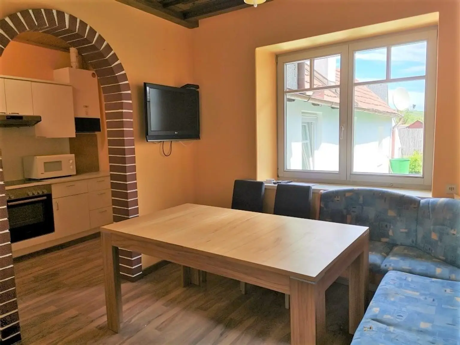 Gemütliches Häuschen mit pflegeleichtem Garten