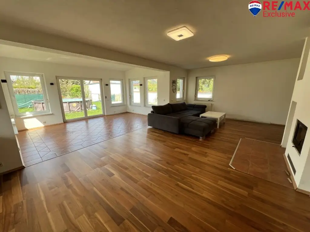 Großzügiges Einfamilienhaus mit Garten, Terrasse & Garage in Ebenfurth, 4 Zimmer, 195m²