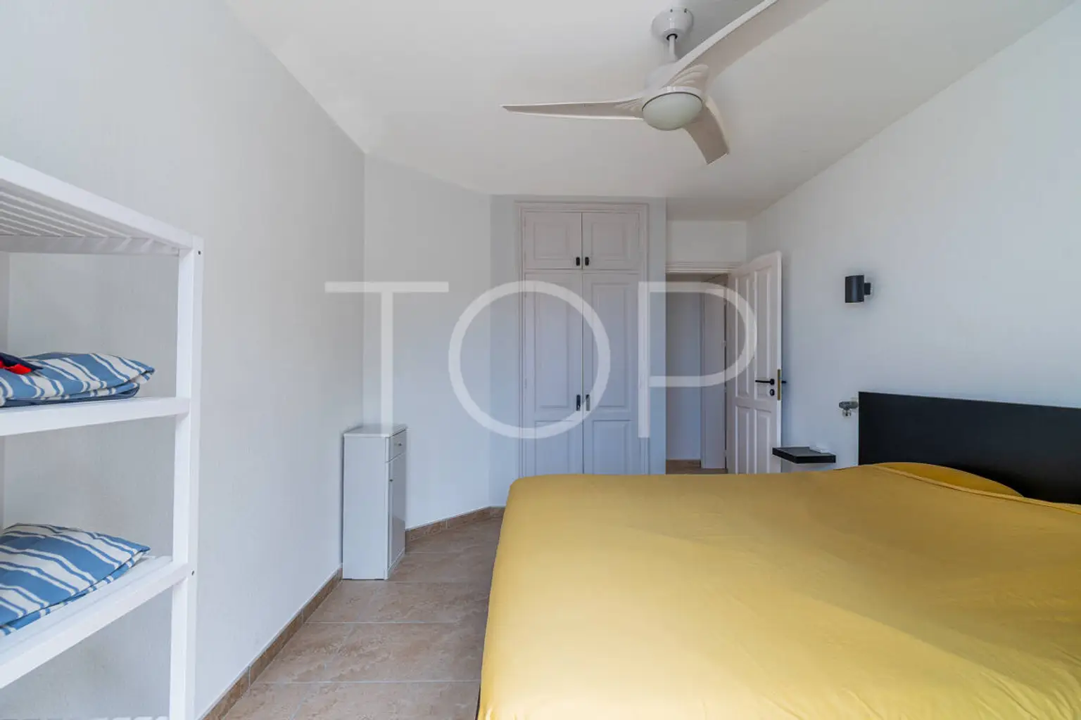 Apartment-LosGigantes-Bedroom1-Tenerife-2