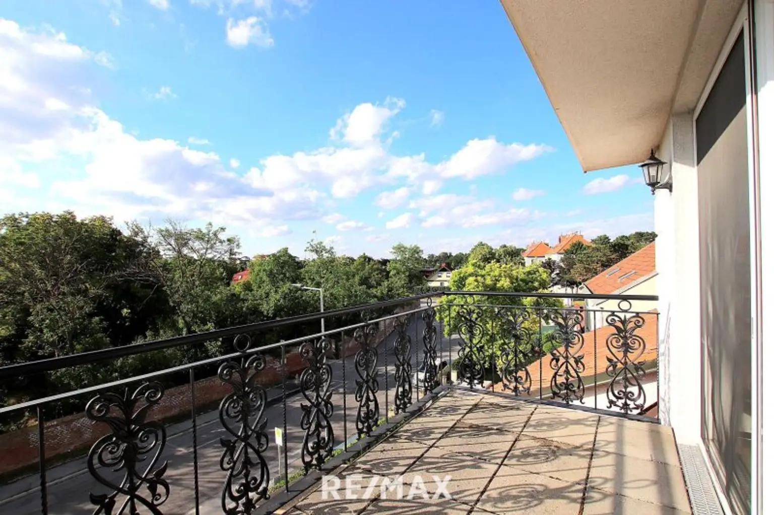 Panoramablick beim Park - großzügige 3-Zimmer Wohnung in Bestlage:  grün, ruhig, hell!