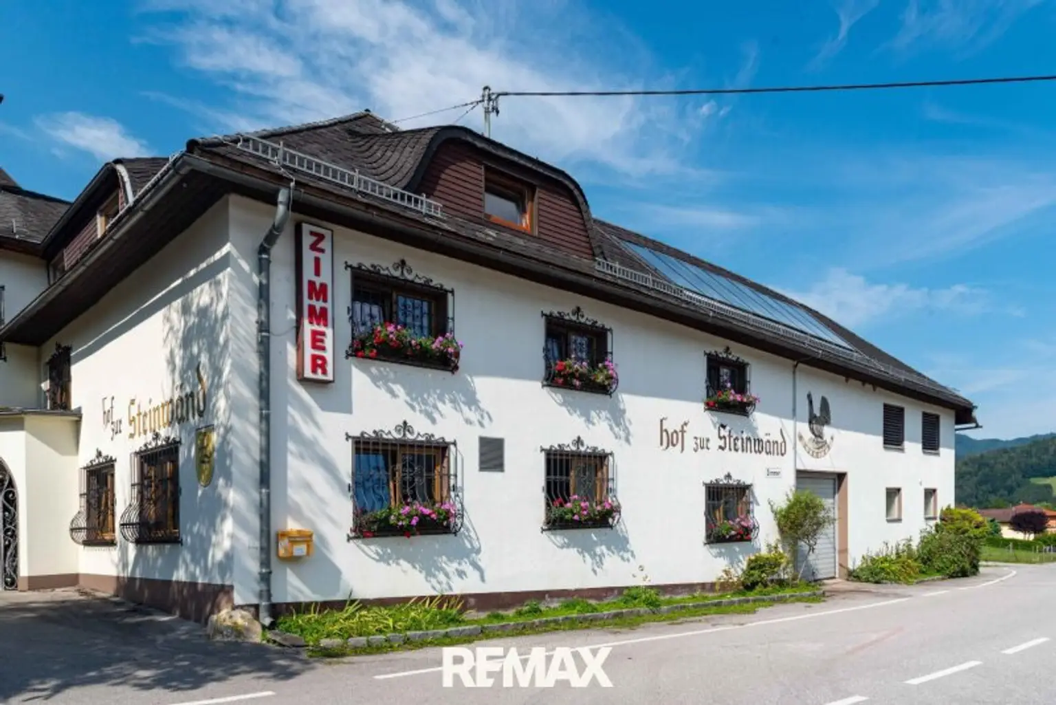 der "Hof zur Steinwänd"