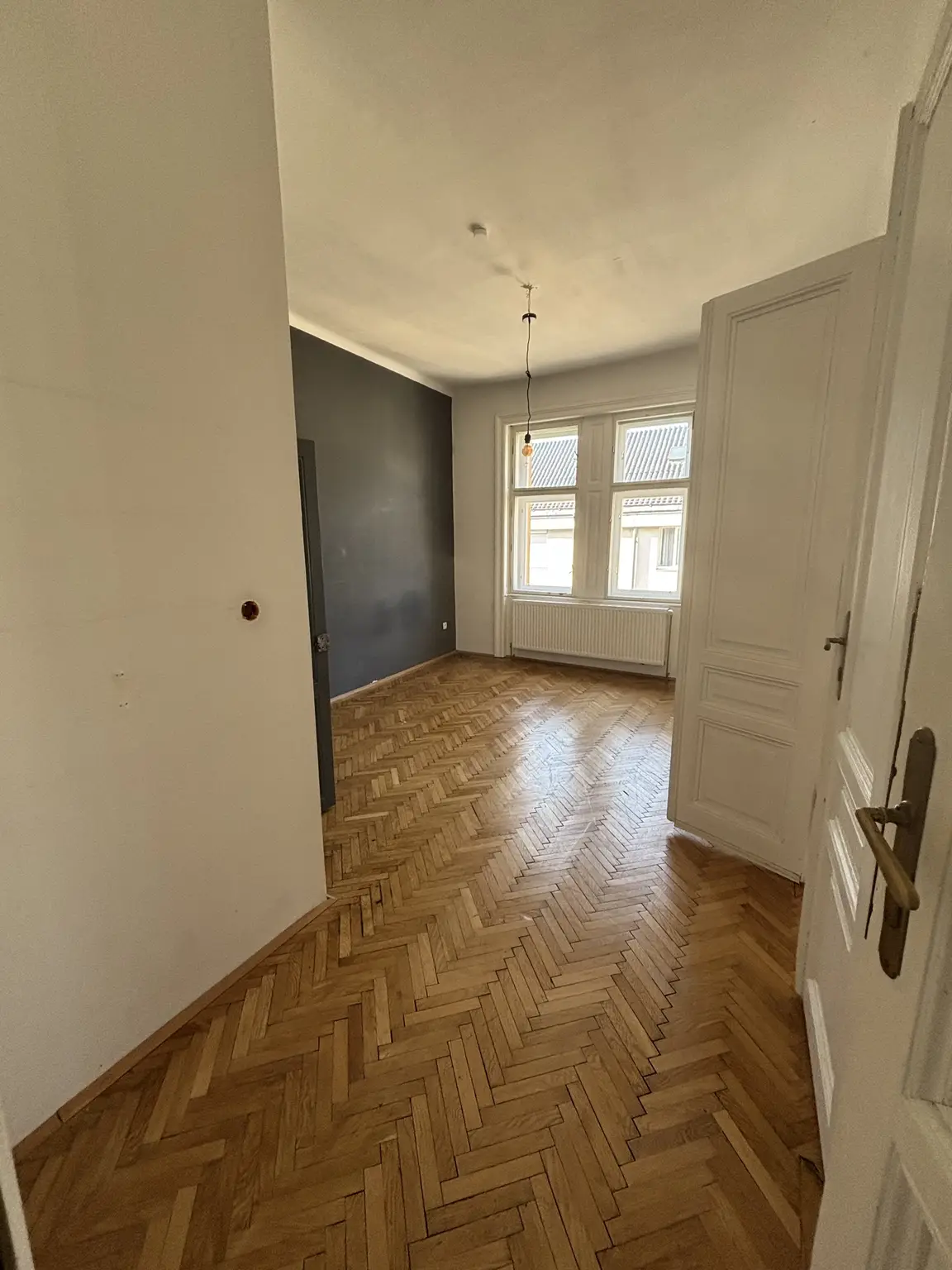 Stadtwohntraum ca.92 m²  in bester Ottakringer Lage - Renovierungsbedürftiges Juwel mit viel Potential !