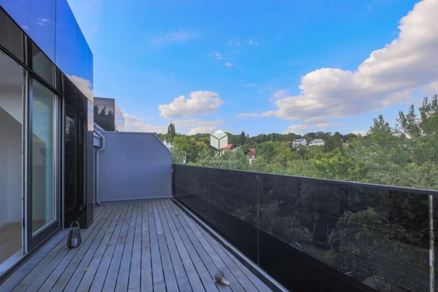 Luxuslage Schafberg: Einmalige Luxus-Maisonette mit Dachterrasse! Weitblick zum Verlieben!