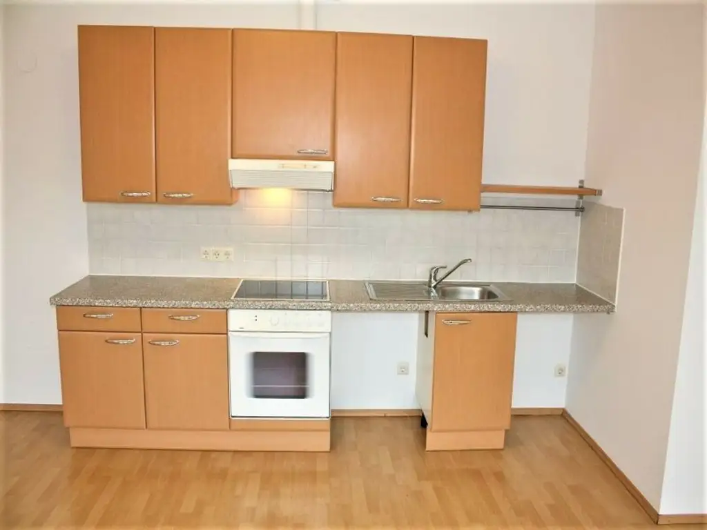 TERRASSENHIT, DACHGESCHOSS, 81 m2 Maisonette mit 12 m2 Terrasse, 3 Zimmer, Küche, Galerie, Wannenbad, Augarten-Nähe