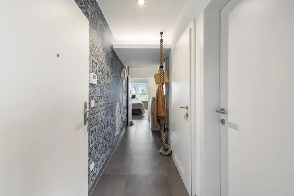 Rarität und Wohntraum! Dachgeschosswohnung mit südwestseitiger Terrasse an der oberen Alten Donau auf Eigengrund! Garagenplatz inkludiert