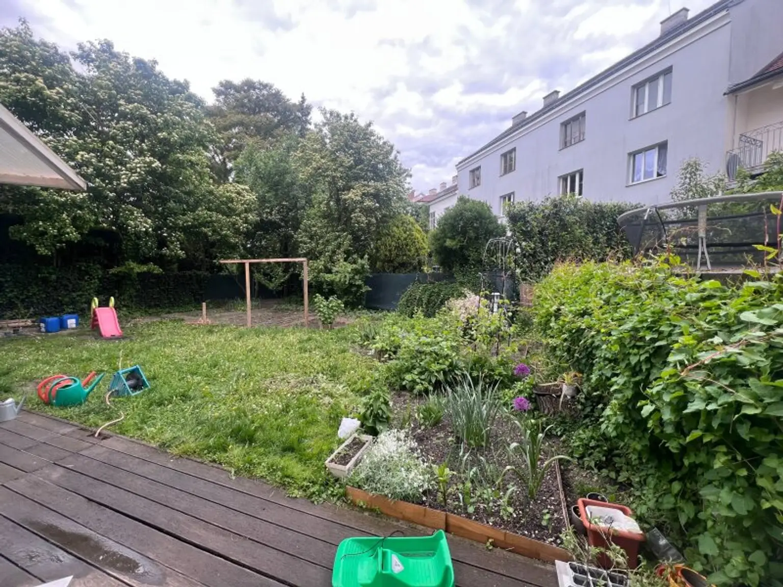 100% befristet vermietet bis Jahresende – Charmantes Zinshaus mit Garten und Ausbaupotenzial