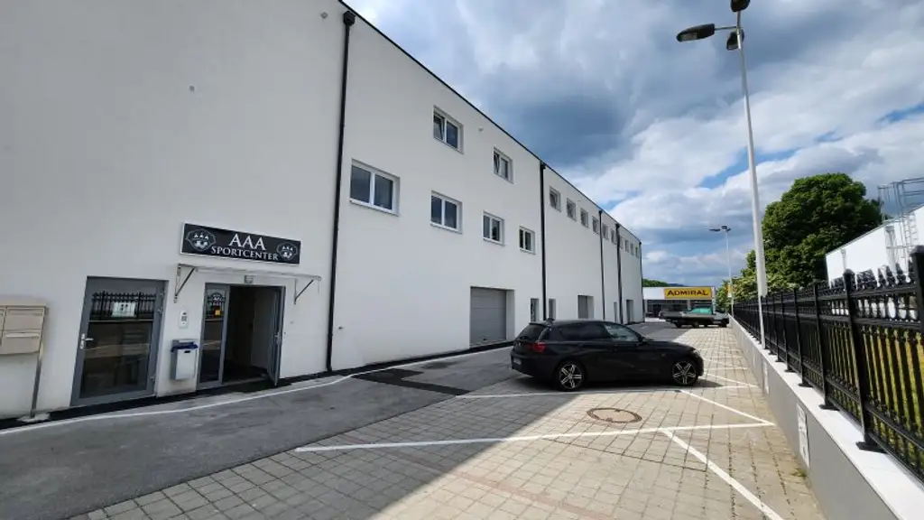 Moderne Gewerbehalle in Langenzersdorf - für Ihr Unternehmen!