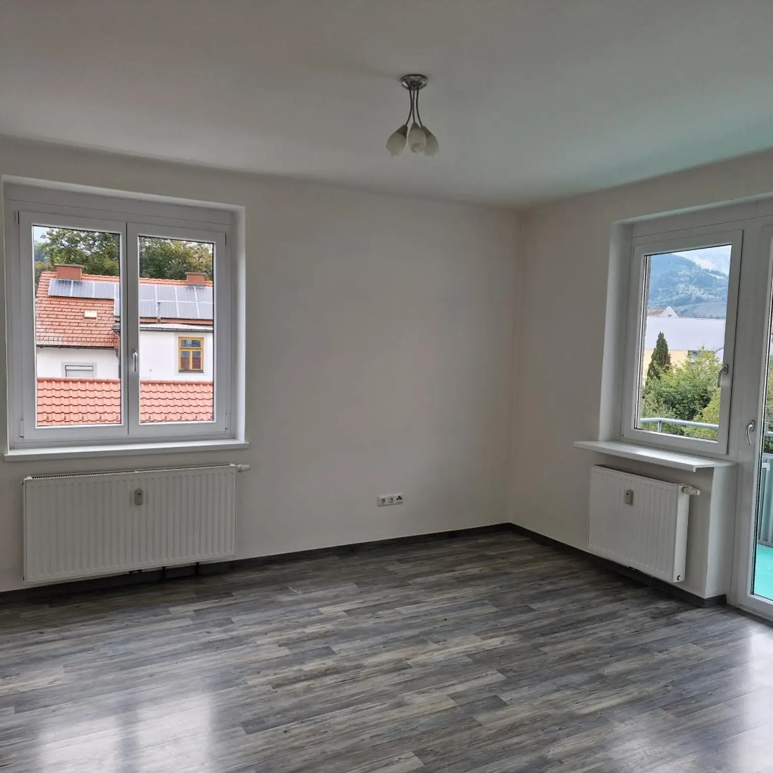 3-Zimmer-Wohnung mit Balkon mit Einbauküche