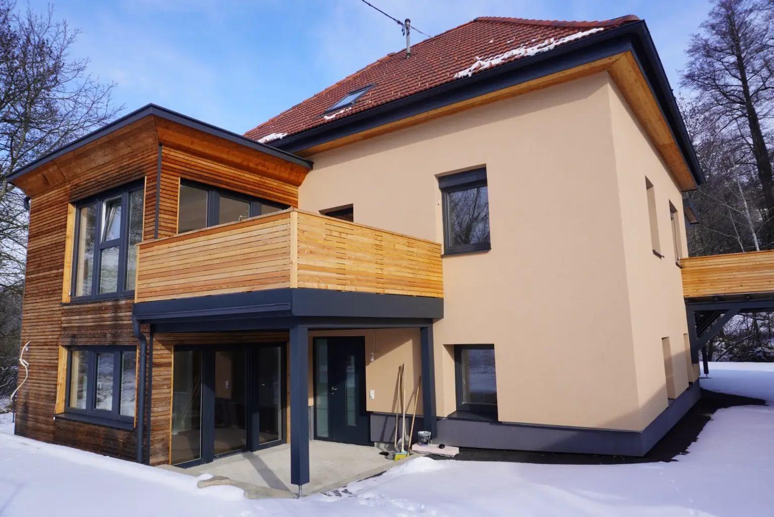 Außenansicht Eingang