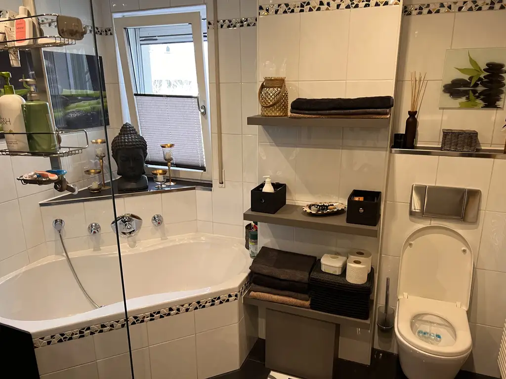 Moderne Gartenwohnung mit Pool: Komfortables Wohnen in Wals- Siezenheim für anspruchsvolle Genießer