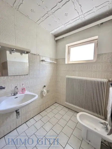 RUHIGE SACKGASSENLAGE MIT POTENZIAL – 652 M² GRUNDSTÜCK MIT EINFAMILIENHAUS, POOL & EINREICHPLAN IN GUNTRAMSDORF ZU KAUFEN!