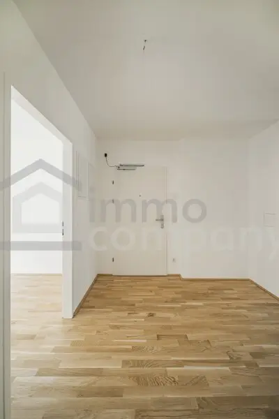 Grossartige 3-Zimmer-Wohnung mit Loggia + Tiefgaragenplatz! 14. Bezirk. U4