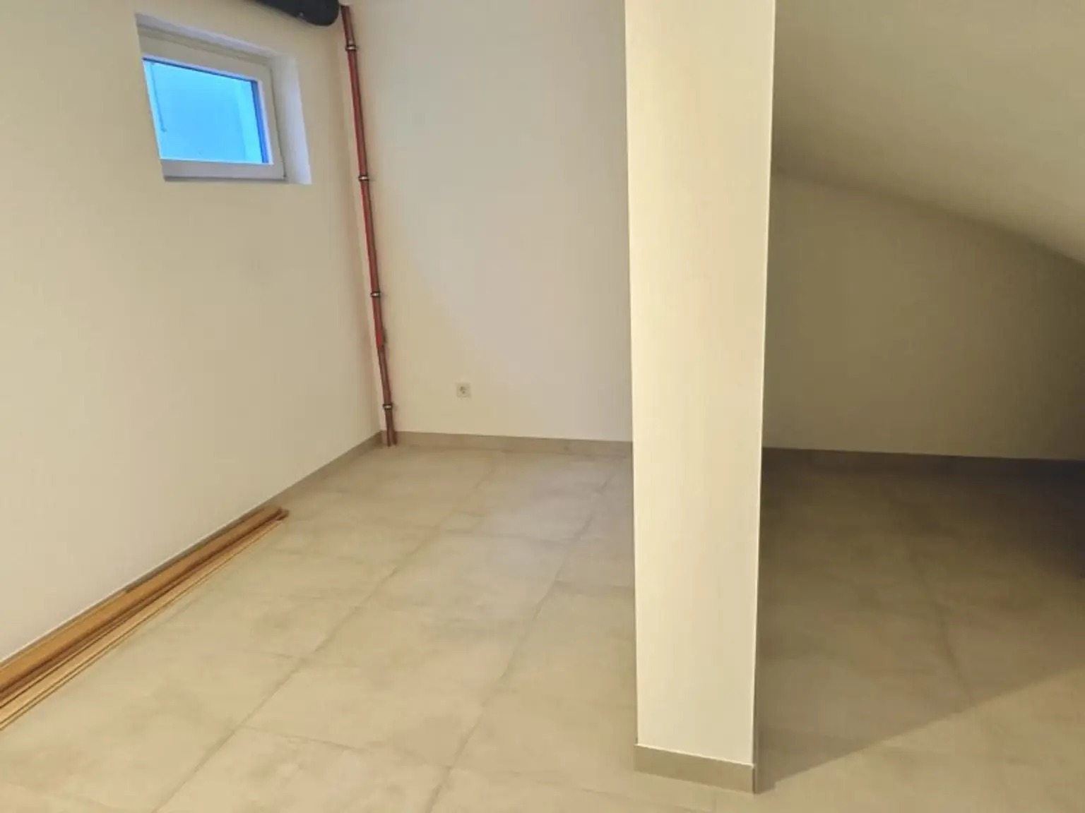 Moderne Doppelhaushälfte inkl. Stellplatz! Grünruhelage Nahe Lobau! Gute Anbindung in die Innenstadt! Provisionsfrei für den Käufer